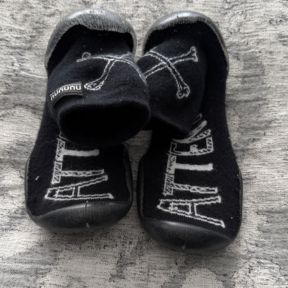 nununu Black and White Kids Slipper sock